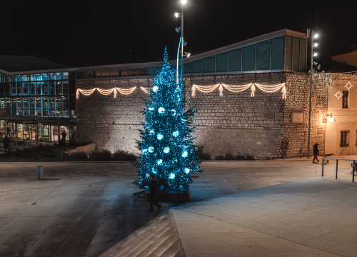 Fotografija 3 - Počela je Adventura: Šibenčani već degustiraju ponudu, a u 20 sati počinje ples uz BluVinil
