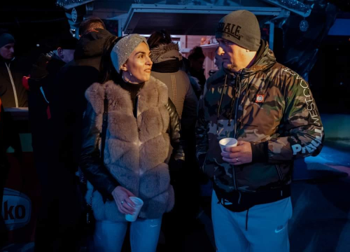 Fotografija 2 - Neno Belan i Fiumensi otvorili Advent u Kninu: Pogledajte atmosferu