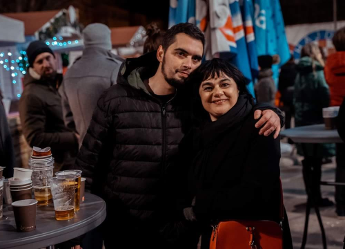 Fotografija 8 - Neno Belan i Fiumensi otvorili Advent u Kninu: Pogledajte atmosferu