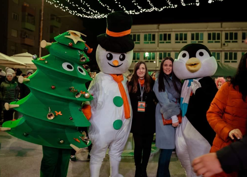 Fotografija 14 - Neno Belan i Fiumensi otvorili Advent u Kninu: Pogledajte atmosferu