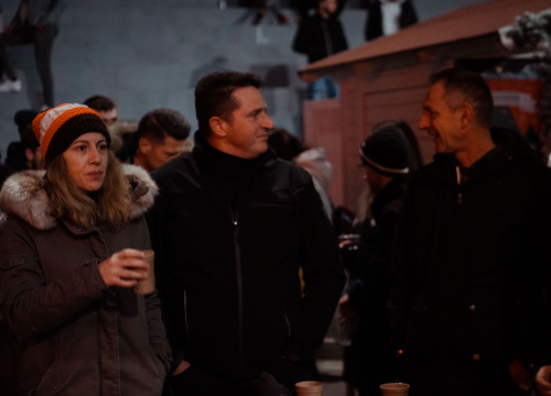 Fotografija 12 - Giuliano i Diktatori zagrijali i rasplesali Kninjane drugog dana Adventa: Pogledajte kako je bilo