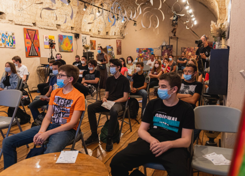 U klubu Azimut predstavljanje knjige 'KLASIKA, PUNK, CAJKE': Provjerite što mladi grada Šibenika žele i misle o kulturi