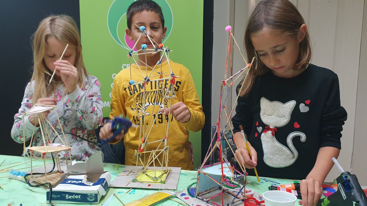 Upišite svoju djecu u radionice Arkki: Gradit će najveće tornjeve, snježne dvorce i svoje skulpture!