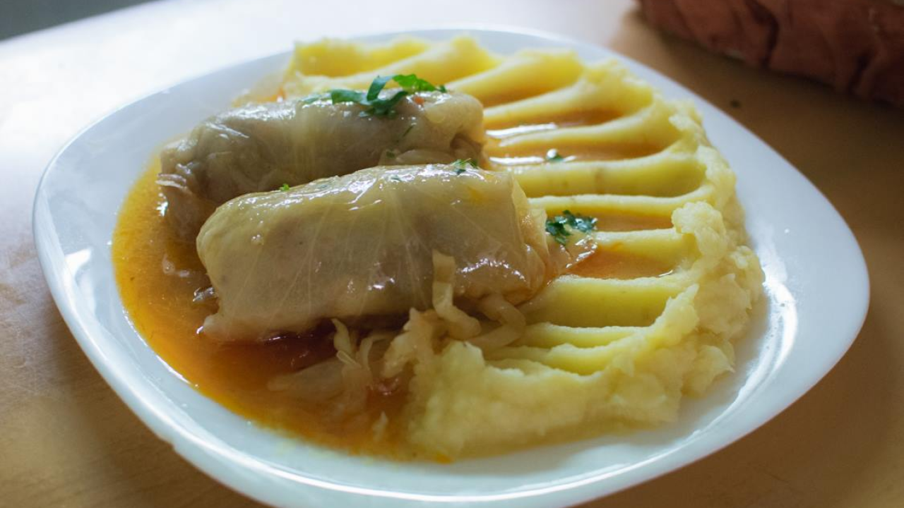 Sarma ili arambašić: Znate li koje su sve razlike između ovih nezaobilaznih zimskih delicija?