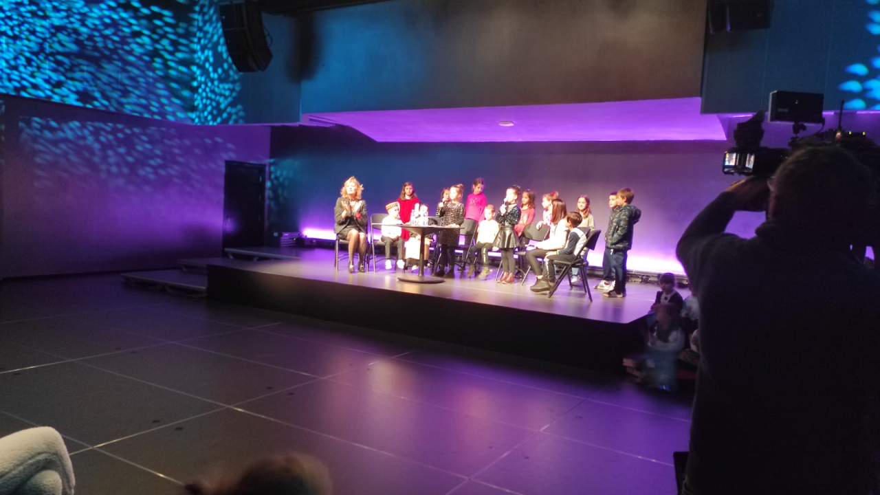 U Kući umjetnosti Arsen predstavljena slikovnica 'Božićne priče' iz DV Šibenske masline: 'Novac od prodaje ide Kiari'