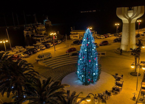 Agenti dobrote blagdansku akciju provode i u Vodicama, evo gdje i kada ostaviti donacije za obitelji