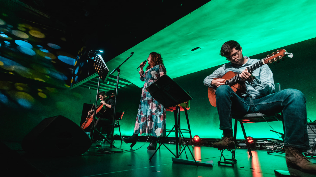 Kantautorica Luce na blagdan sv. Luce razveselila Šibenčane na koncertu u Arsenu