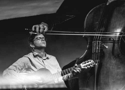 Fotografija 12 - Kantautorica Luce na blagdan sv. Luce razveselila Šibenčane na koncertu u Arsenu