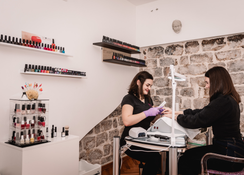 Fotografija 10 - Razmazite svoje najbliže poklon bonom kozmetičkog salona Tanja!