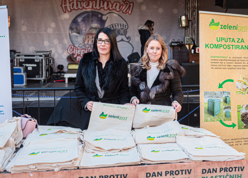 Fotografija 10 - Tisuću besplatnih platnenih vrećica za Šibenčane: 'Cilj nam je izbaciti najlone iz uporabe i podići svijest o štetnosti plastike'