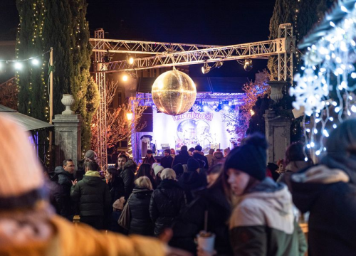 Fotografija 2 - Miro Odak i Lili Gee u đardinu napravili odličnu atmosferu uz rock hitove