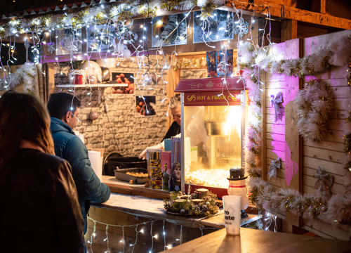 Fotografija 11 - Miro Odak i Lili Gee u đardinu napravili odličnu atmosferu uz rock hitove