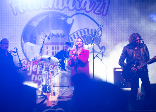 Fotografija 16 - Miro Odak i Lili Gee u đardinu napravili odličnu atmosferu uz rock hitove