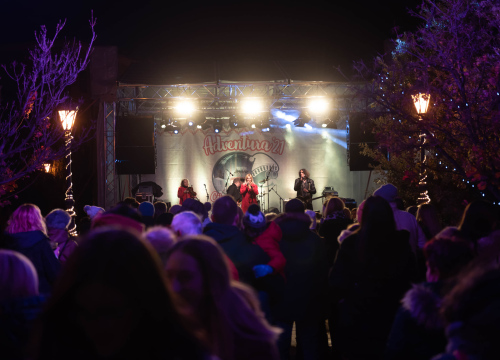 Fotografija 20 - Miro Odak i Lili Gee u đardinu napravili odličnu atmosferu uz rock hitove