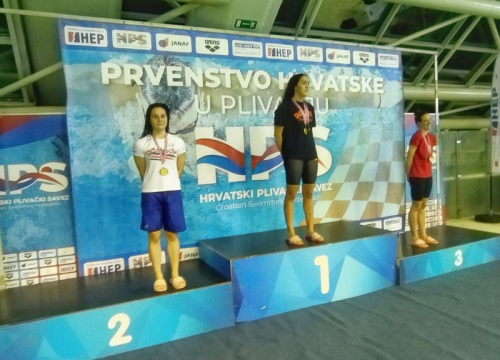 Fotografija 2 - Plivači Šibenika Toni Slavica i Marija Kardum viceprvaci su Hrvatske