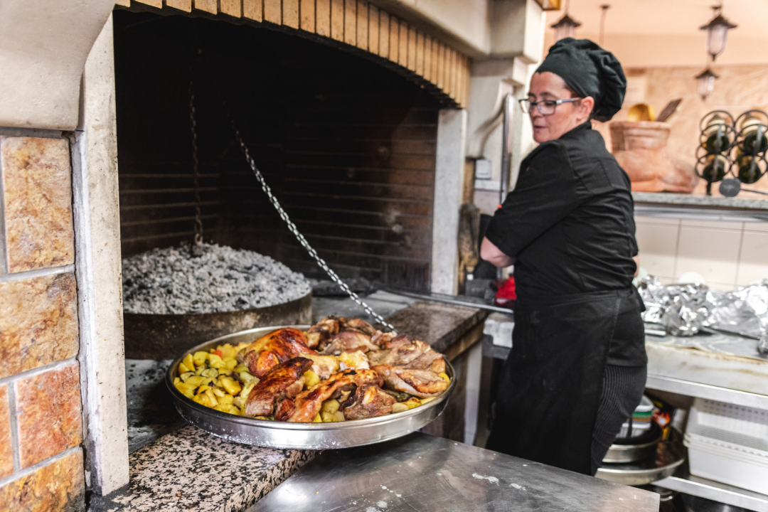 U Antinom guštu guštajte u slasnim jelima ispod peke ili s ražnja!