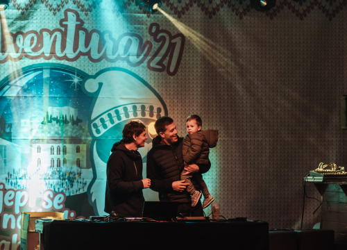 Fotografija 13 - Elektronika u đardinu: Mirko Rak iliti Fikcio Monger počastio Šibenčane svojim 'full setom' na Adventuri