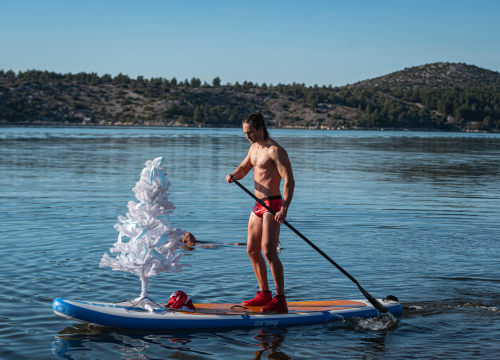 Fotografija 30 - Odvažnih 12 okupalo se na Banju u podne na samu Novu godinu: 'Ovo nije hladna voda'