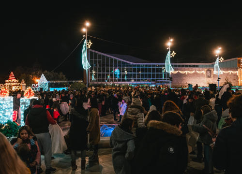 Fotografija 2 - Na Poljani pušteni lampioni za Kiaru: Prekrasni prizori u mirnoj novogodišnjoj noći