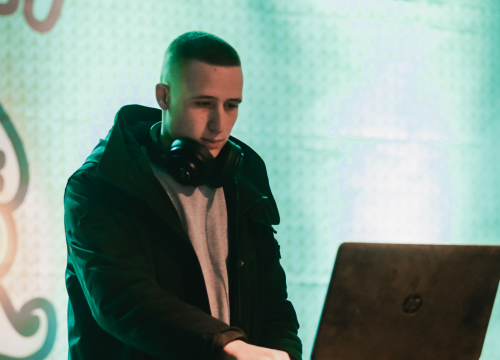 Fotografija 31 - Na Poljani pušteni lampioni za Kiaru: Prekrasni prizori u mirnoj novogodišnjoj noći