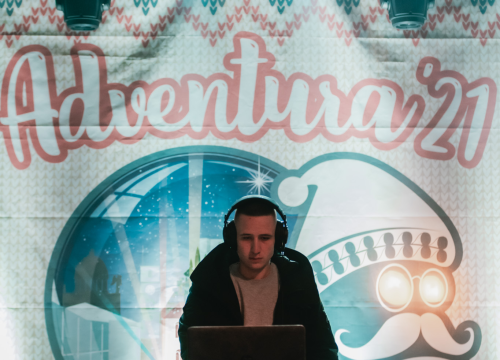 Fotografija 33 - Na Poljani pušteni lampioni za Kiaru: Prekrasni prizori u mirnoj novogodišnjoj noći