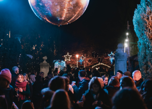 Fotografija 34 - Na Poljani pušteni lampioni za Kiaru: Prekrasni prizori u mirnoj novogodišnjoj noći