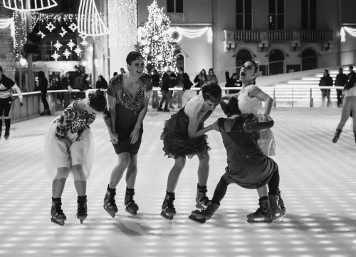 Fotografija 11 - Modna bajka na Vitićevom moru: Šibenčanke klizale u vintage raskošnim haljinama!