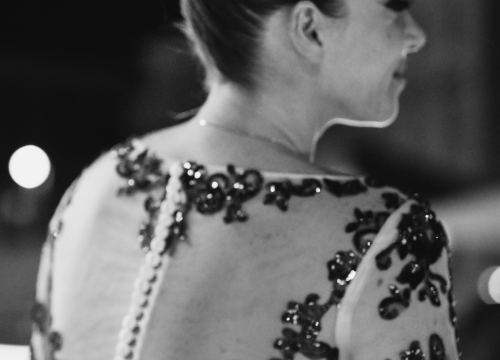 Fotografija 22 - Modna bajka na Vitićevom moru: Šibenčanke klizale u vintage raskošnim haljinama!