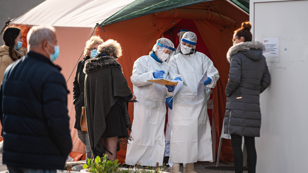 Službeno je: Danas je najgori dan od početka epidemije, imamo 9058 novozaraženih covidom