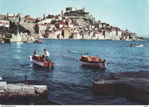 Šibenski leksikon: Drito i rovešo izdricati drece pa pravo u Dolac