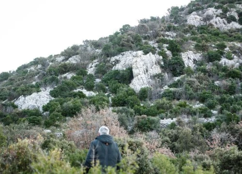 Fotografija 1 - Potražili smo Vilinu pećinu iznad Kvanja: 'Silazi odatle, poginut ćeš!'