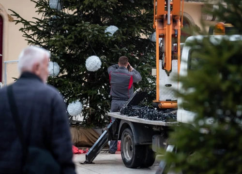 Fotografija 12 - Odlazi jelka s Poljane, vraćamo se na neblagdanske postavke
