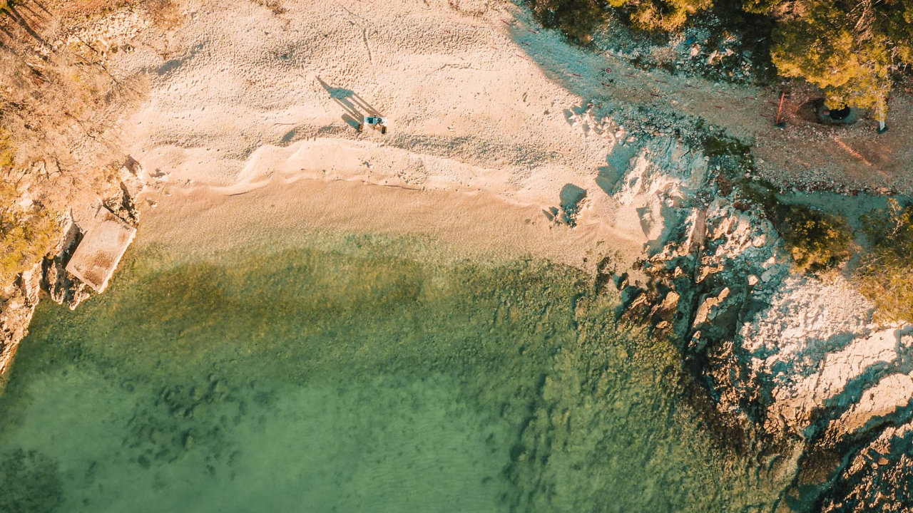 Objavljen video koji je DJ-ica Nora Van Elken snimala u Primoštenu: Pogledat će ga 10 milijuna njezinih pratitelja