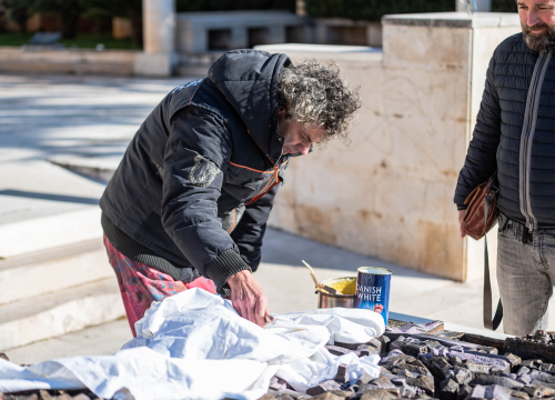 Fotografija 2 - Neće više biti katedrale obojane u rozo: Vila prionuo čišćenju reljefa stare jezgre Šibenika
