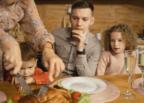 Zašto je za djecu važno da cijela obitelj jede zajedno za stolom