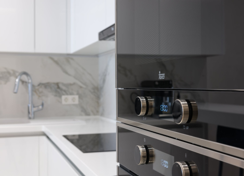 Prednosti i mane: Sve što trebati znati prije kupovine indukcijske ploče (i posuđa)