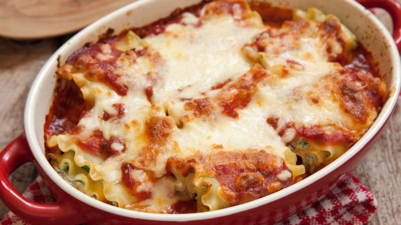 Zarolane mesne lazanje: Trik za brzi ručak ili večeru od samo pet sastojaka