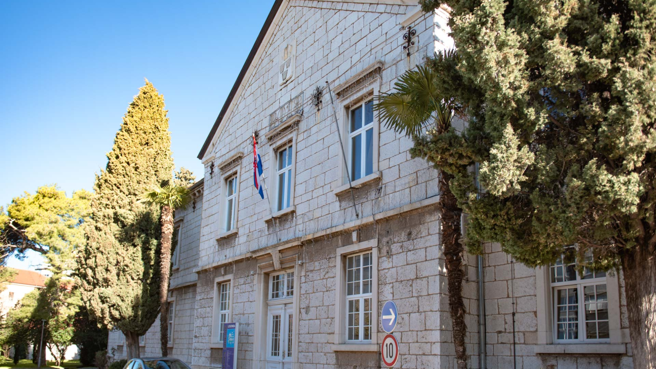 Odakle će šibenska bolnica izvući novac za plin? Cijena s 800 tisuća kuna u godinu dana skočila na 1,8 milijuna kuna!