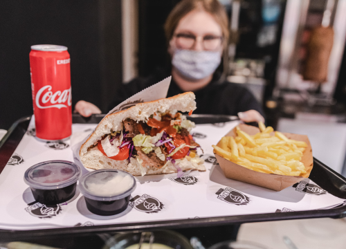 Fotografija 3 - Uživajte u orijentalnim okusima Sultan Kebaba od sada i na novoj terasi!