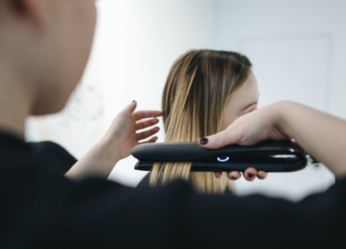 Suha, ispucana i beživotna kosa: Ove stvari koje radite kod kuće nimalo ne pomažu da zablista