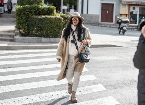 Fotografija 8 - Ležerne kombinacije ovotjednih kraljica modnog đira u koje ćete se zaljubiti!