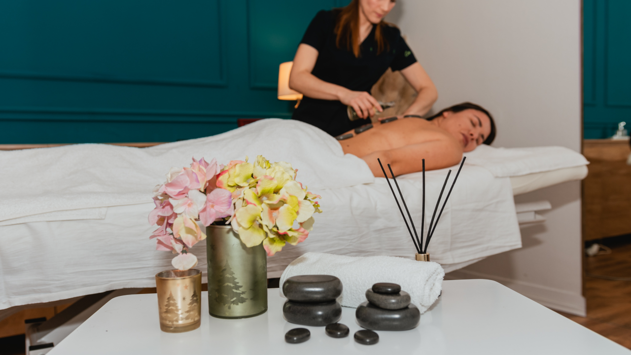 Poklonite sebi ili voljenoj osobi vrhunsku masažu u Love yourself studiju!