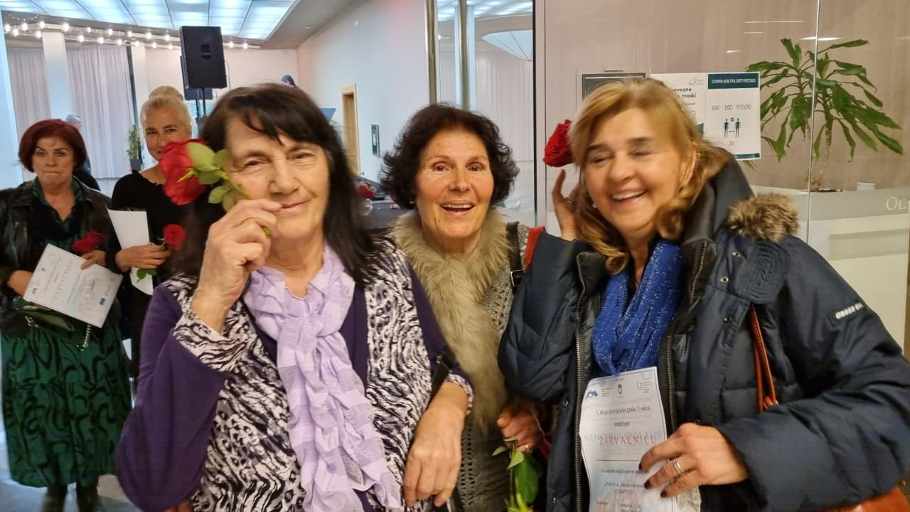 Udruga umirovljenika Grada Vodica održala je valentinovsku radionicu