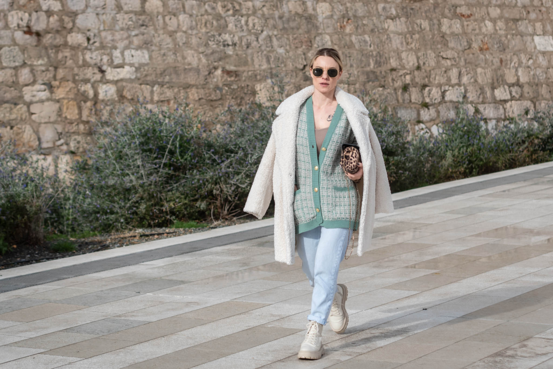 Lijepe Šibenčanke prošetale gradom trendi pastelne komade