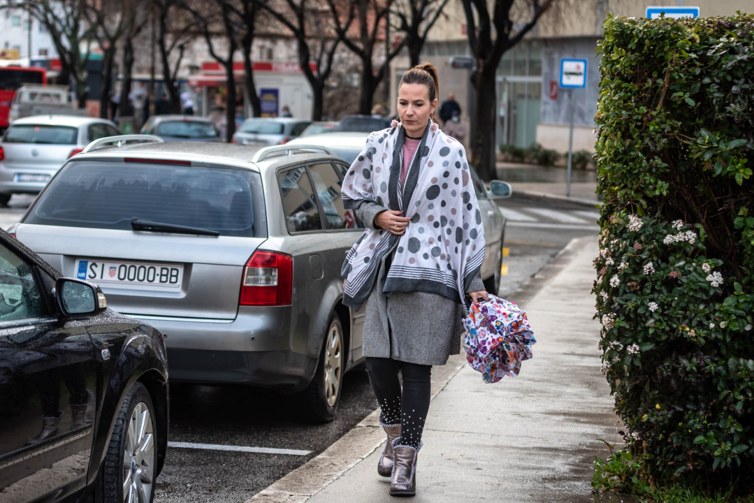 Lijepe Šibenčanke prošetale gradom trendi pastelne komade