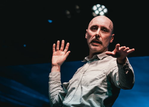 Fotografija 17 - Monodrama napunila 'Arsena': Glumac Dražen Šivak oduševio izvedbom