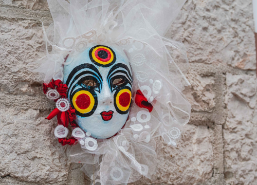 Knin ove godine nema maskiranu povorku, ali pripremili su zanimljiv natječaj