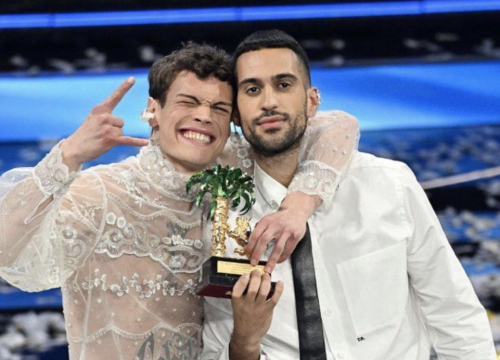 Dok Hvatska raspravlja je li Mia Dimšić plagijatorica, talijanski predstavnici potpuno goli na naslovnici Vanity Faira!