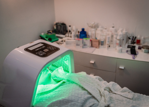 Fotografija 2 - Zategnite svoje lice uz najnovije antiage metode kozmetičkog salona Tanja!