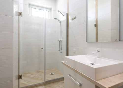 Očistite vrata tuš kabine bez muke